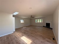 1748 Ridge Drive, Freeport, IL 61032