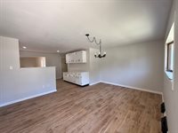 1748 Ridge Drive, Freeport, IL 61032