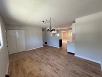 1748 Ridge Drive, Freeport, IL 61032