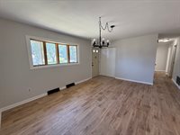 1748 Ridge Drive, Freeport, IL 61032