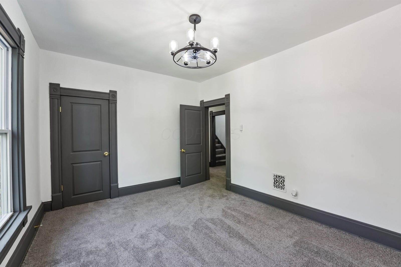 1571 Franklin Avenue, Columbus, OH 43205