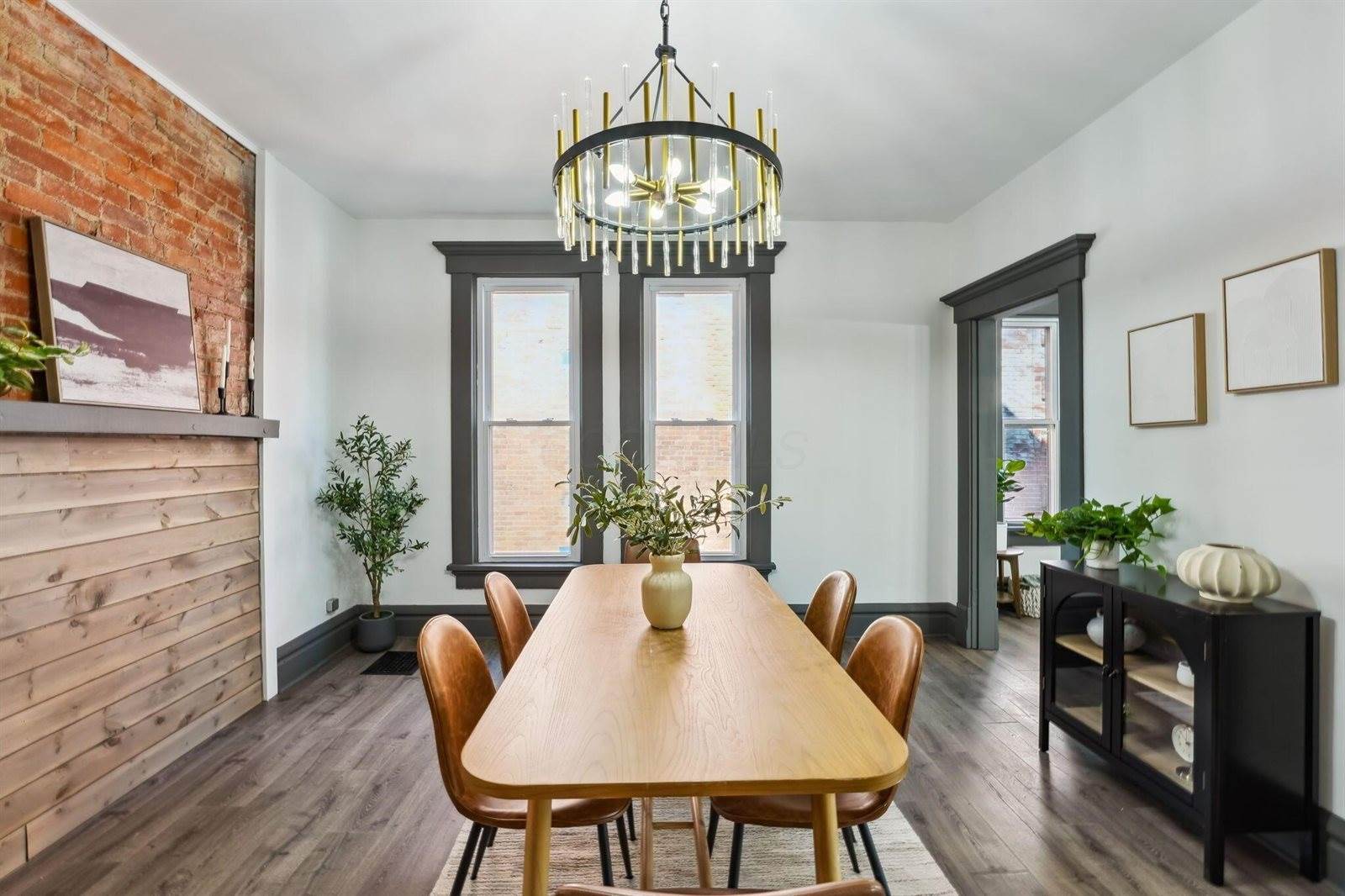 1571 Franklin Avenue, Columbus, OH 43205