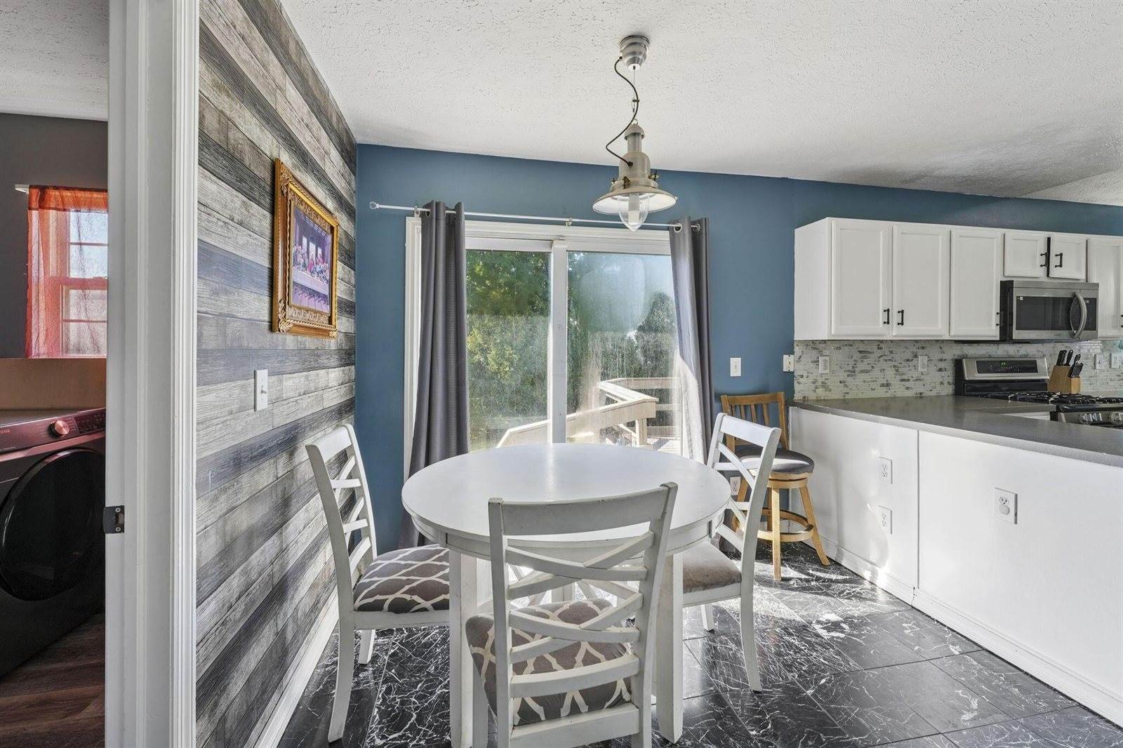 6109 Woodsboro Drive, Columbus, OH 43228