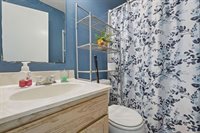 6109 Woodsboro Drive, Columbus, OH 43228