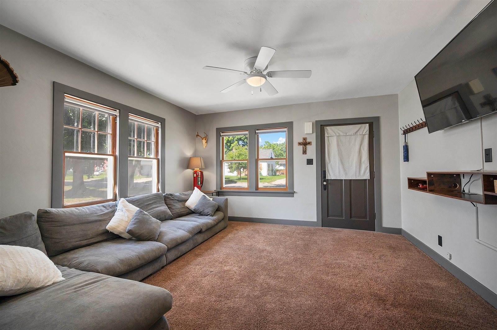 1946 Farlin Avenue, Green Bay, WI 54302