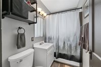 1946 Farlin Avenue, Green Bay, WI 54302