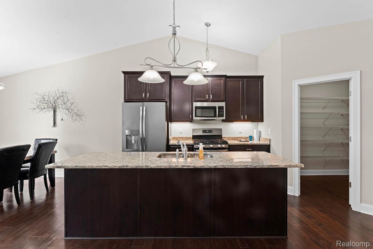 457 Hosta, MarionTownship_Livingston, MI 48843