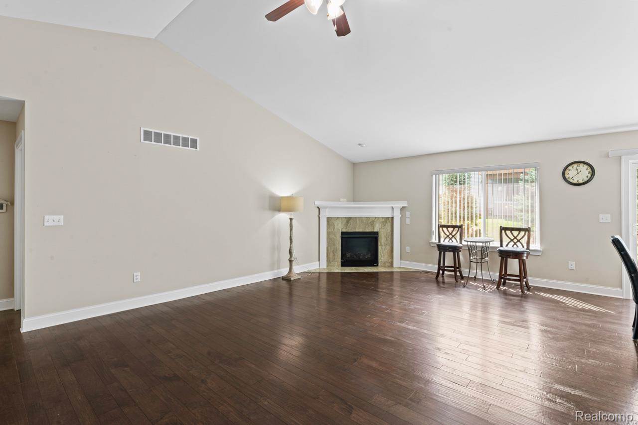 457 Hosta, MarionTownship_Livingston, MI 48843