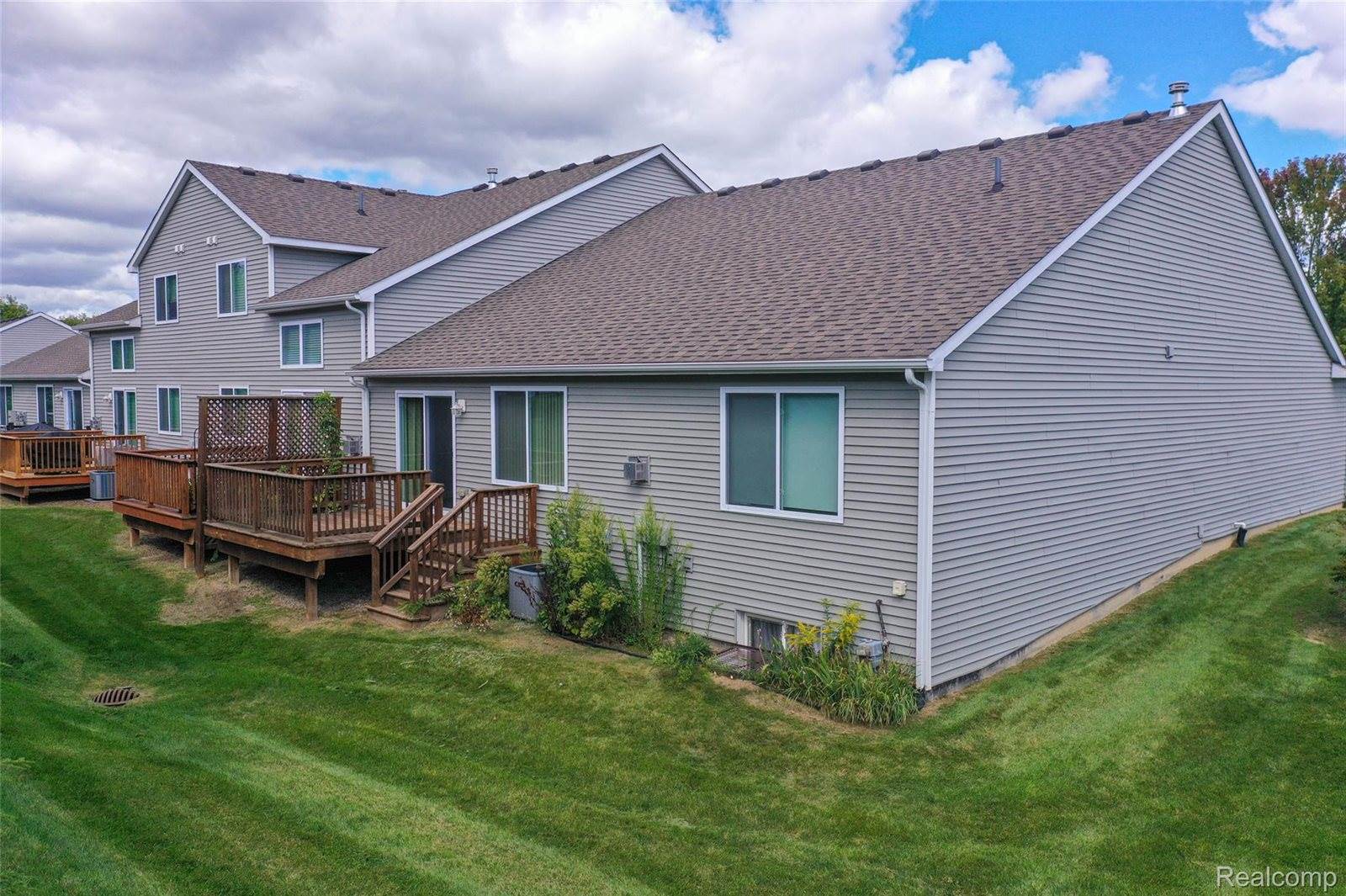 457 Hosta, MarionTownship_Livingston, MI 48843