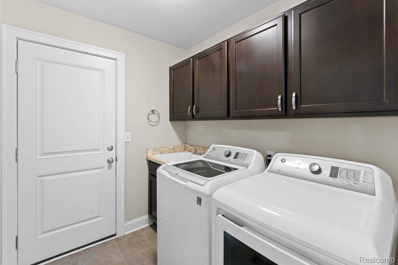 457 Hosta, MarionTownship_Livingston, MI 48843