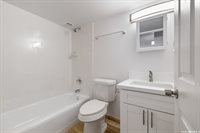 910 Ahana Street, Honolulu, HI 96814