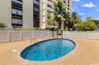 910 Ahana Street, Honolulu, HI 96814