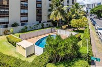 910 Ahana Street, Honolulu, HI 96814