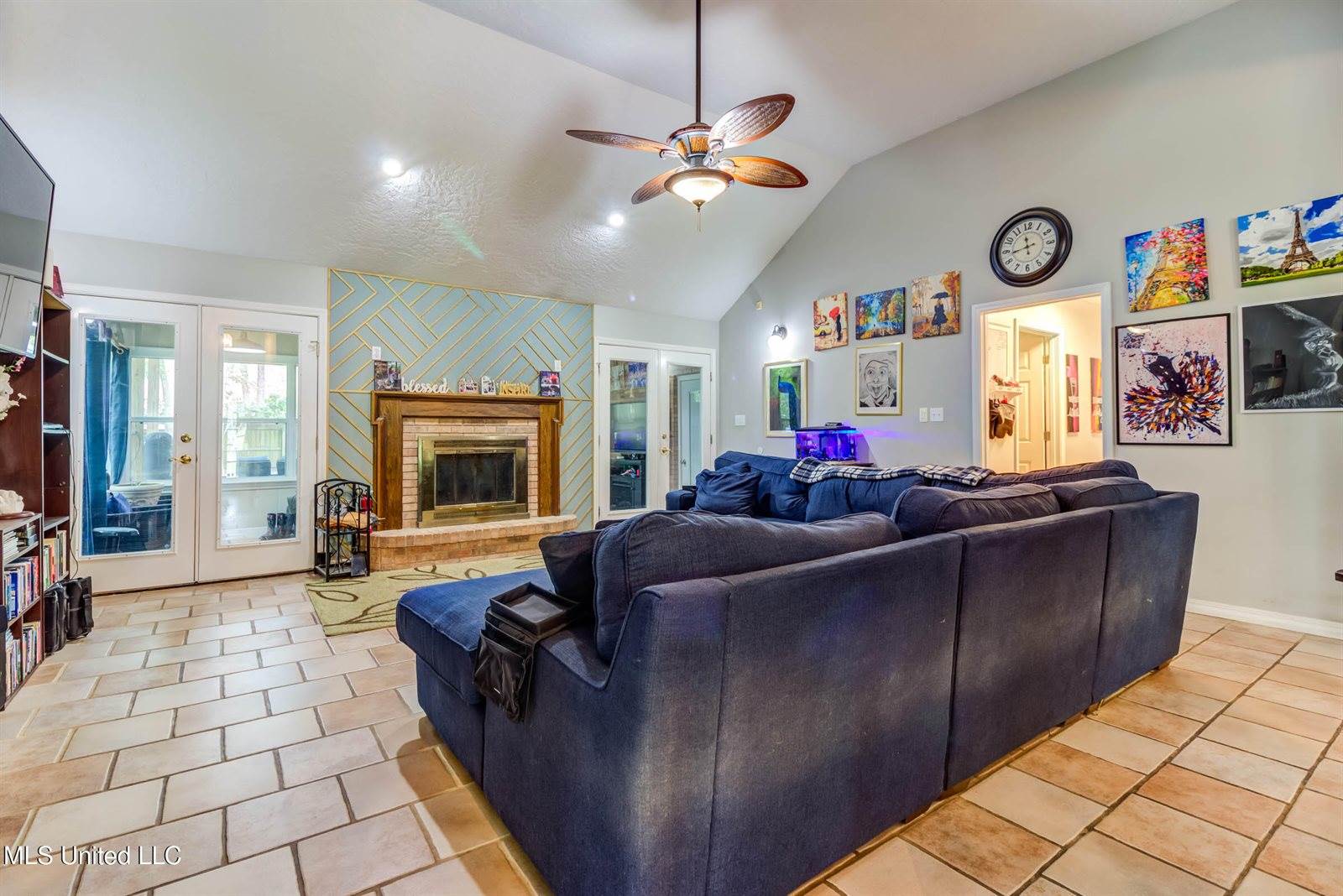 8812 Old Walnut Road, Ocean Springs, MS 39564