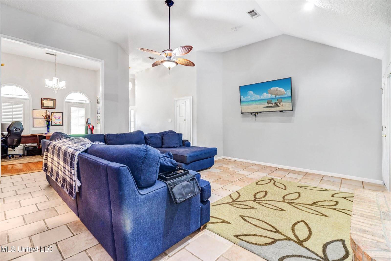 8812 Old Walnut Road, Ocean Springs, MS 39564