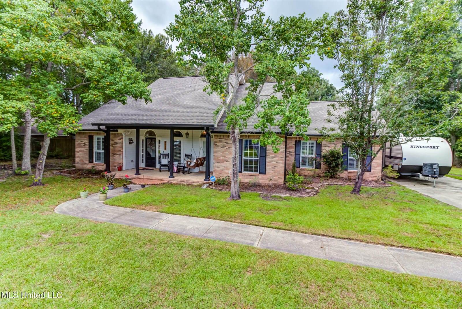 8812 Old Walnut Road, Ocean Springs, MS 39564