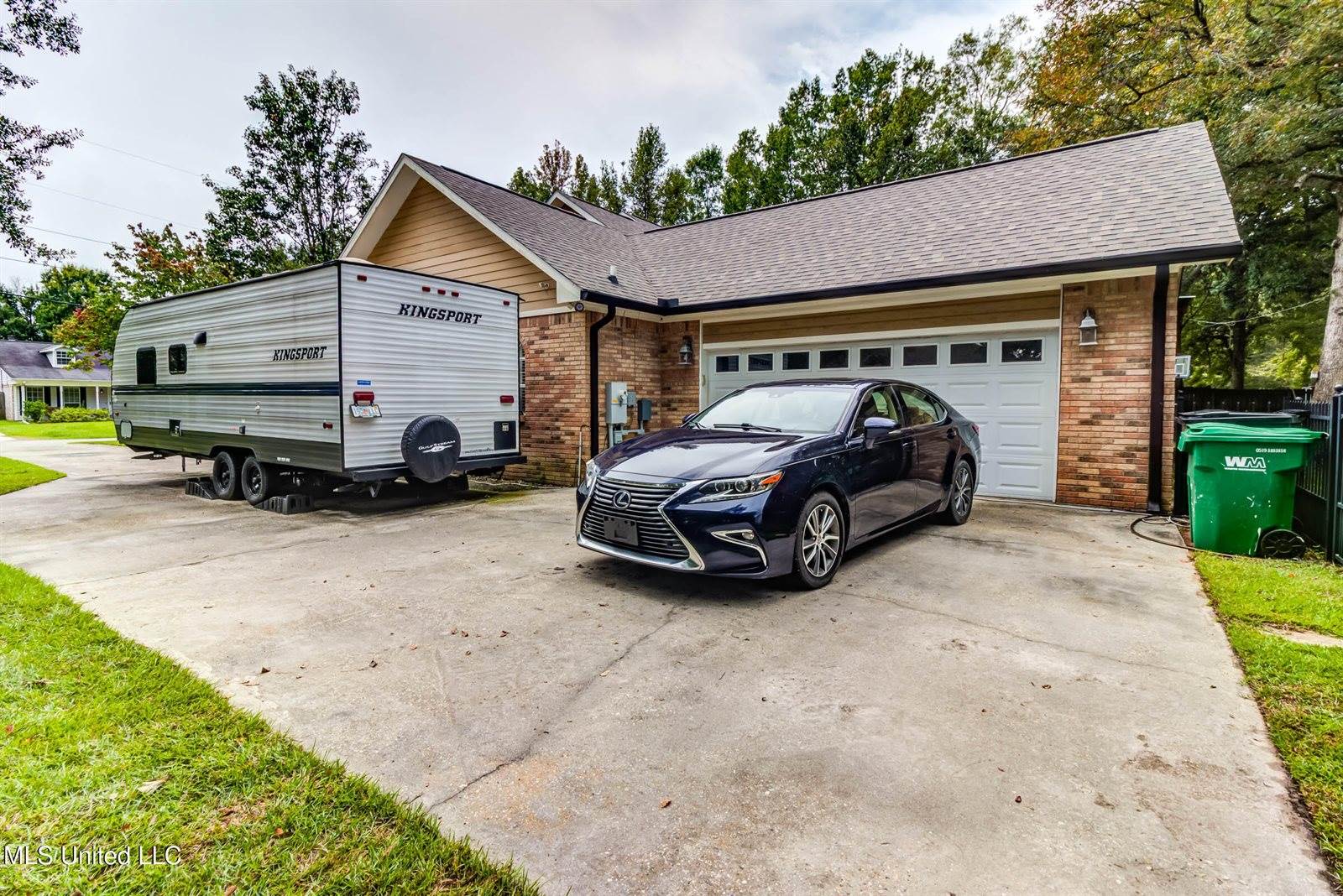 8812 Old Walnut Road, Ocean Springs, MS 39564