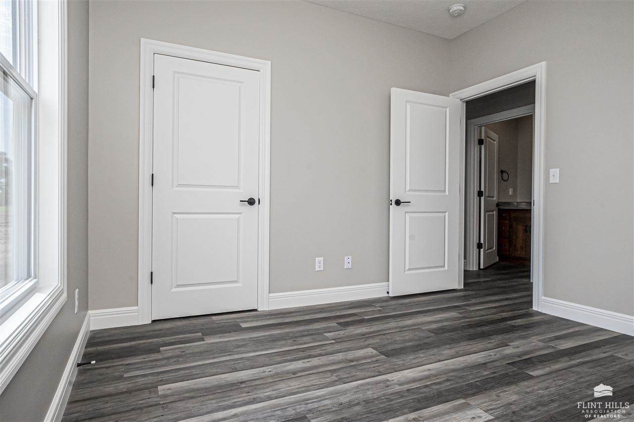 1803 NW 17th Street, Abilene, KS 67410