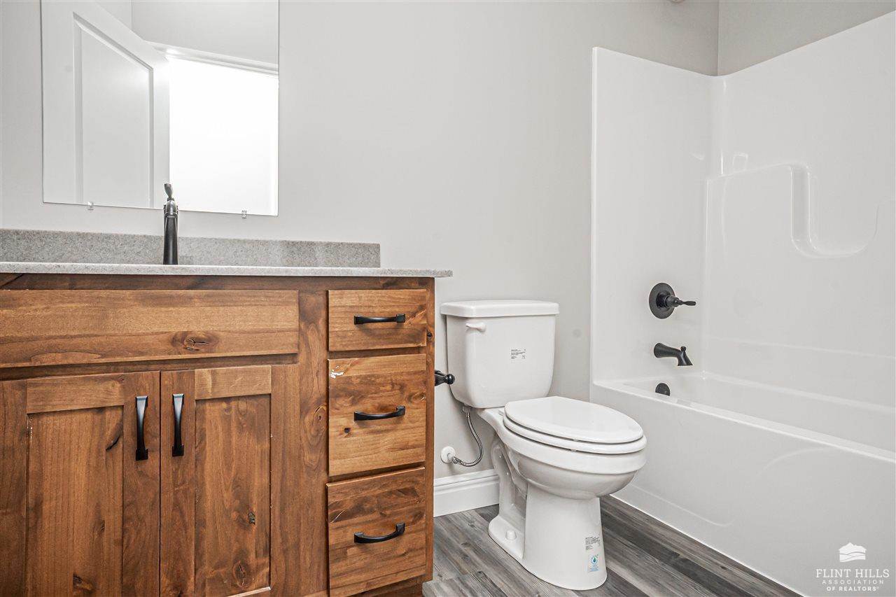 1803 NW 17th Street, Abilene, KS 67410