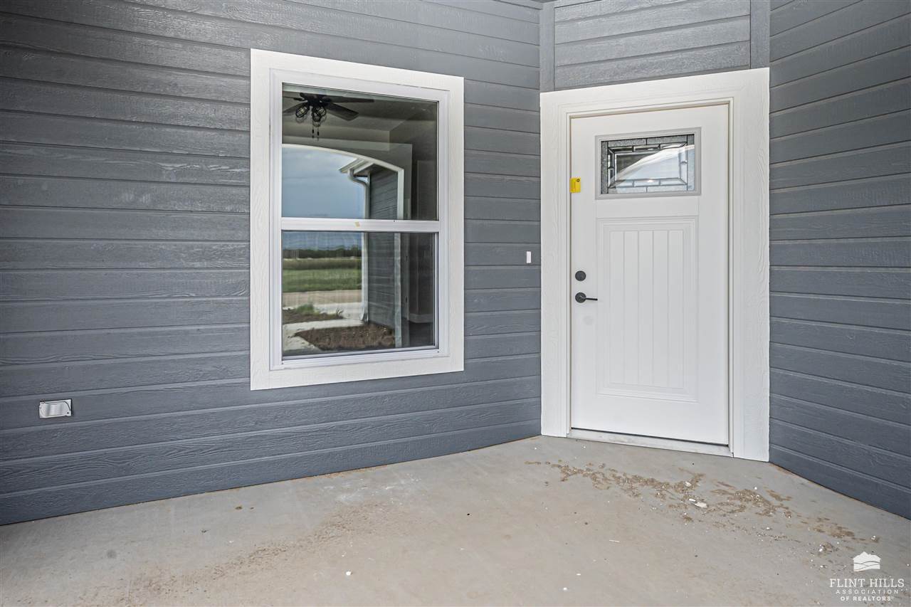 1803 NW 17th Street, Abilene, KS 67410