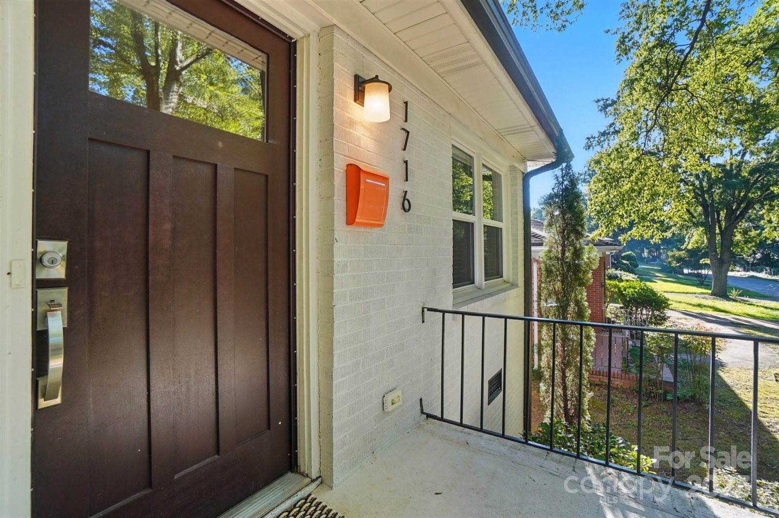 1716 Van Buren Avenue, Charlotte, NC 28216