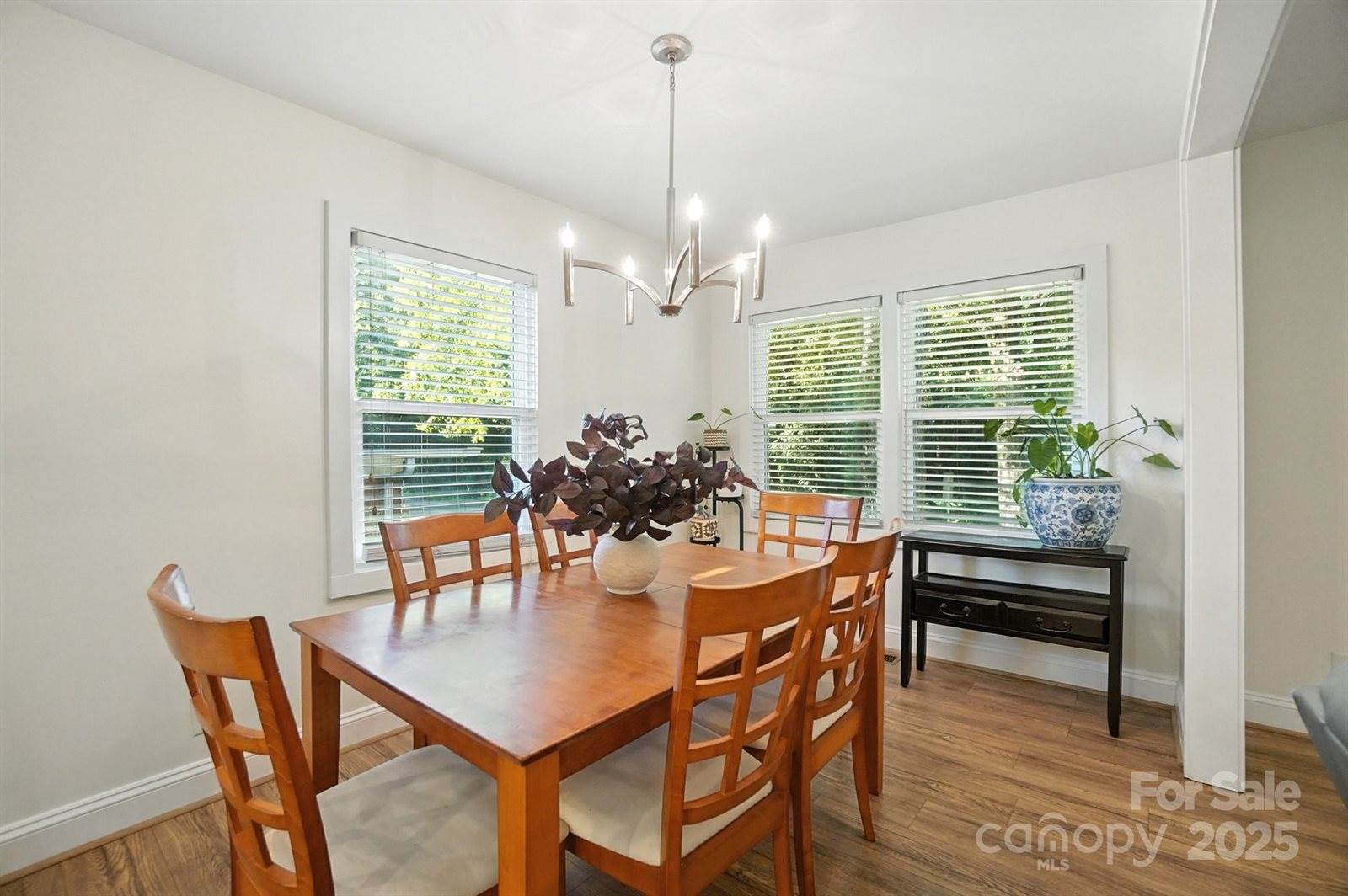 1716 Van Buren Avenue, Charlotte, NC 28216