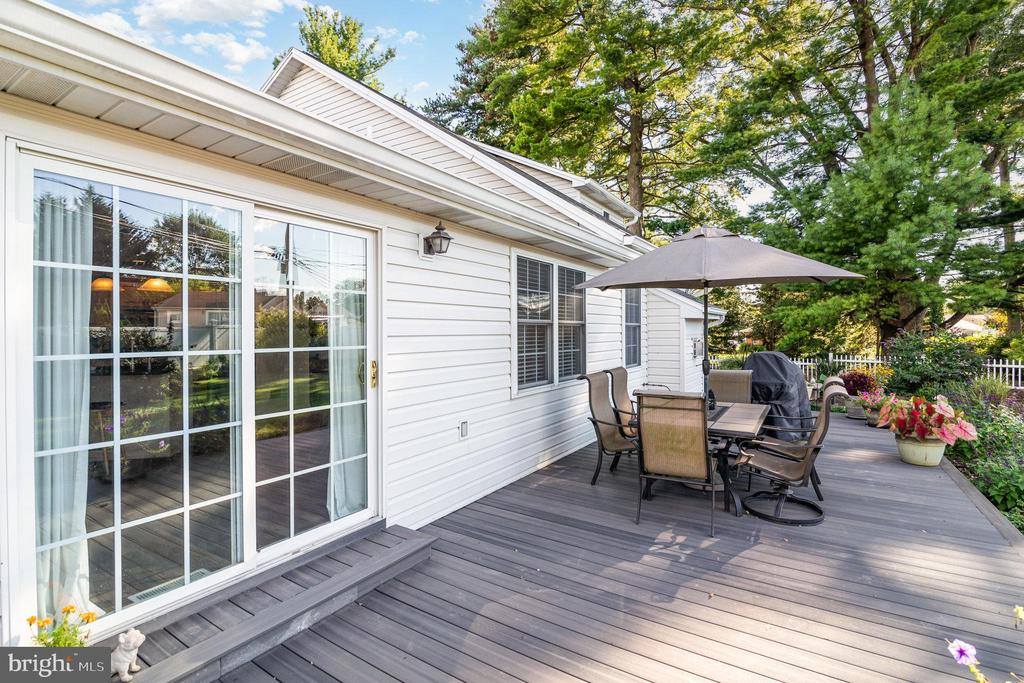 128 South Walnut Street, Hummelstown, PA 17036