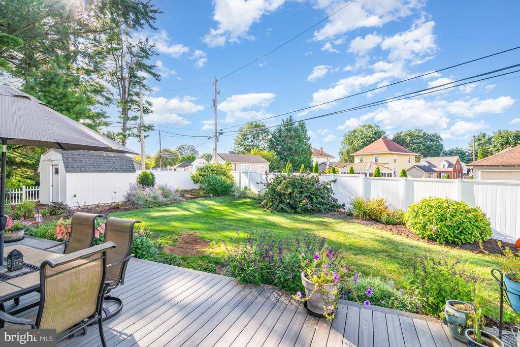 128 South Walnut Street, Hummelstown, PA 17036