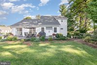 128 South Walnut Street, Hummelstown, PA 17036