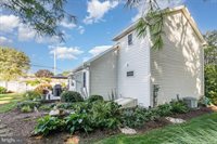 128 South Walnut Street, Hummelstown, PA 17036