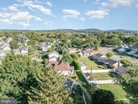 128 South Walnut Street, Hummelstown, PA 17036