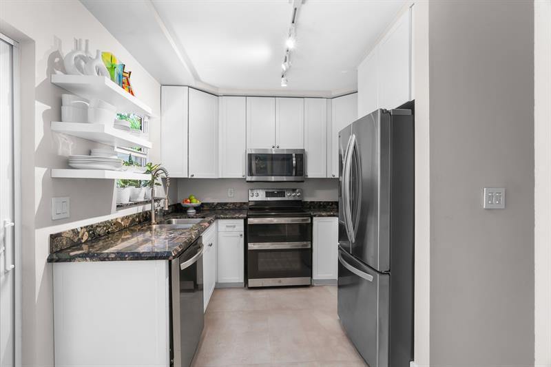 185 NE 20th Ct 9F, Wilton Manors, FL 33305