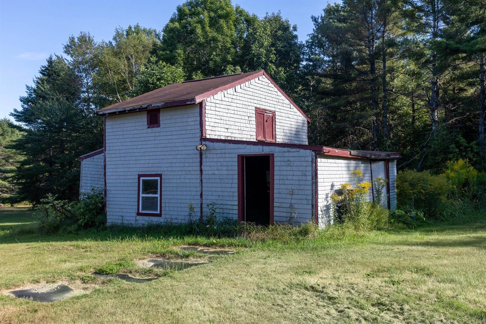 50 Pember Road, Levant, ME 04456