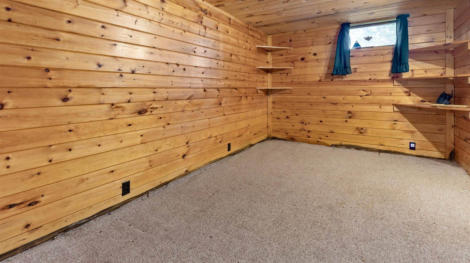 50 Pember Road, Levant, ME 04456