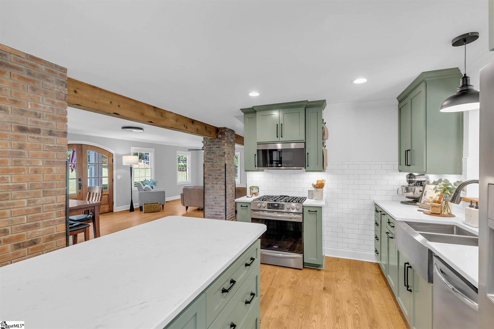 322 Faye, Easley, SC 29640