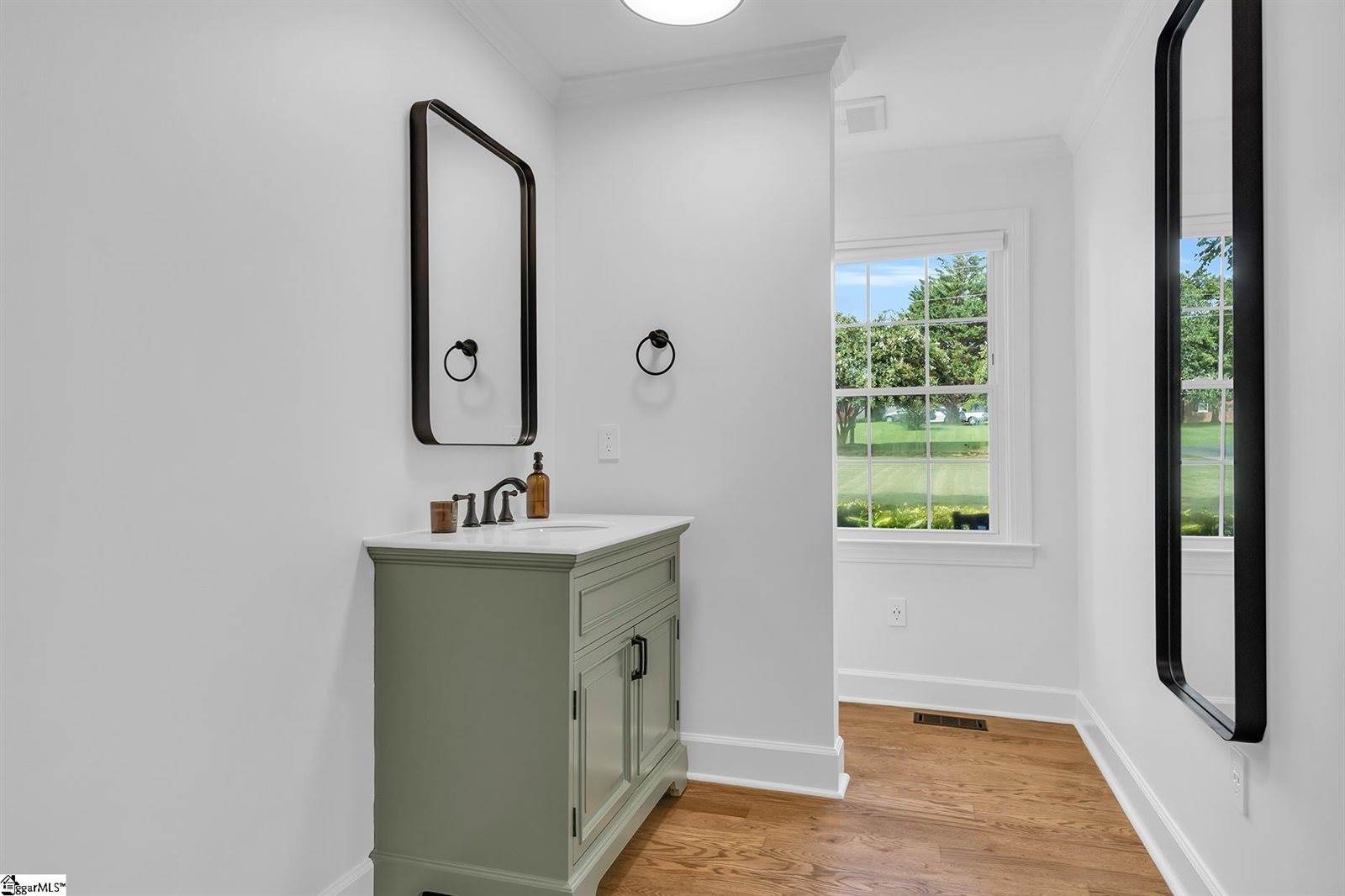 322 Faye, Easley, SC 29640