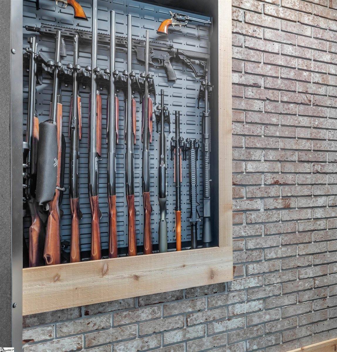 322 Faye, Easley, SC 29640