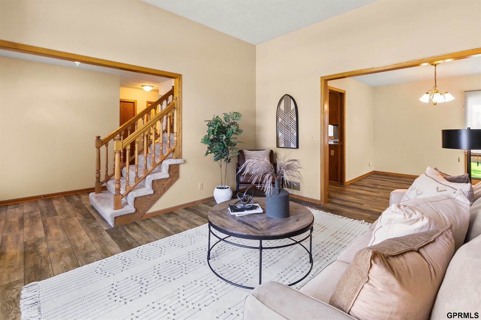 2107 John Street, Papillion, NE 68133