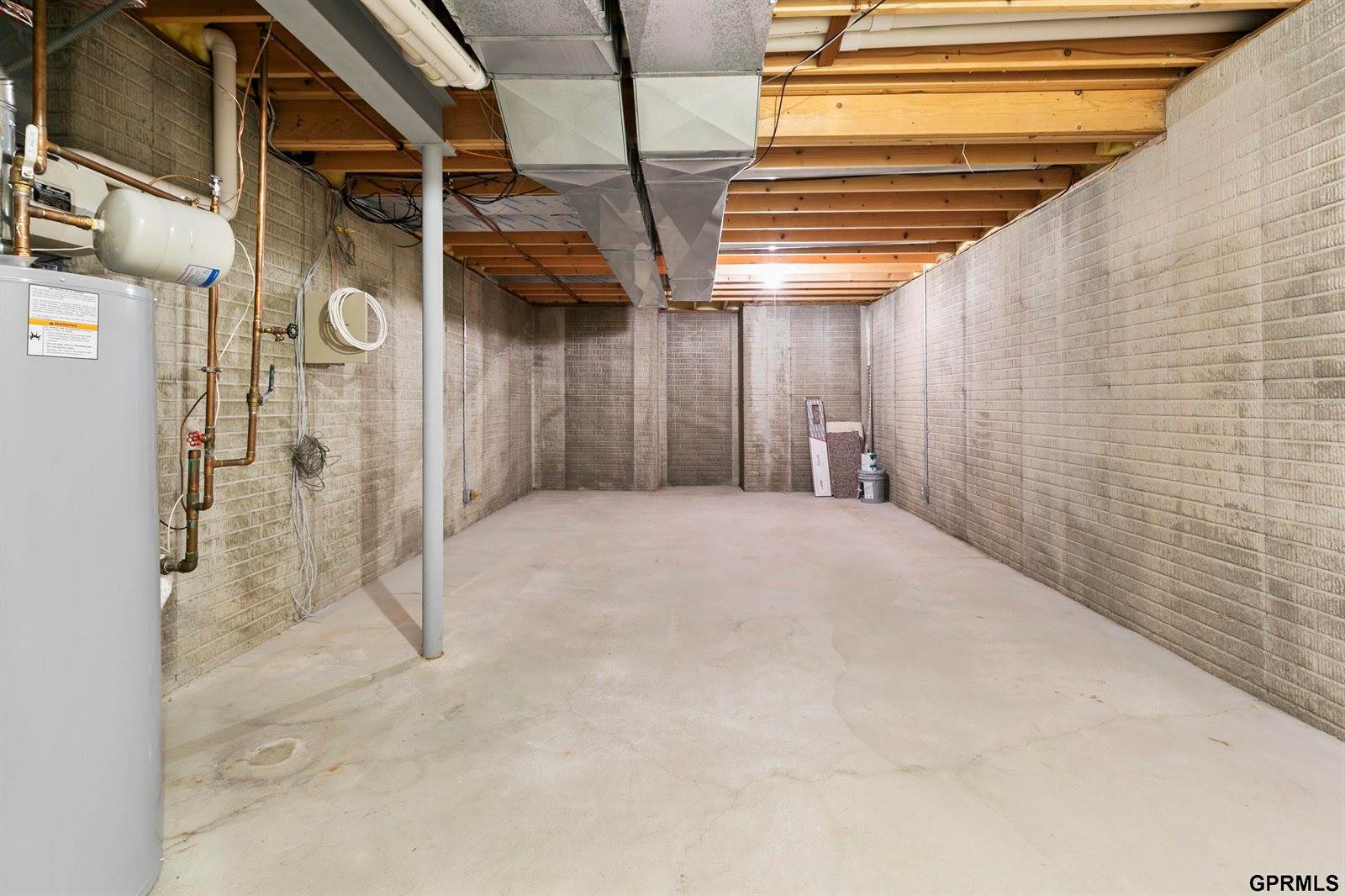 2107 John Street, Papillion, NE 68133