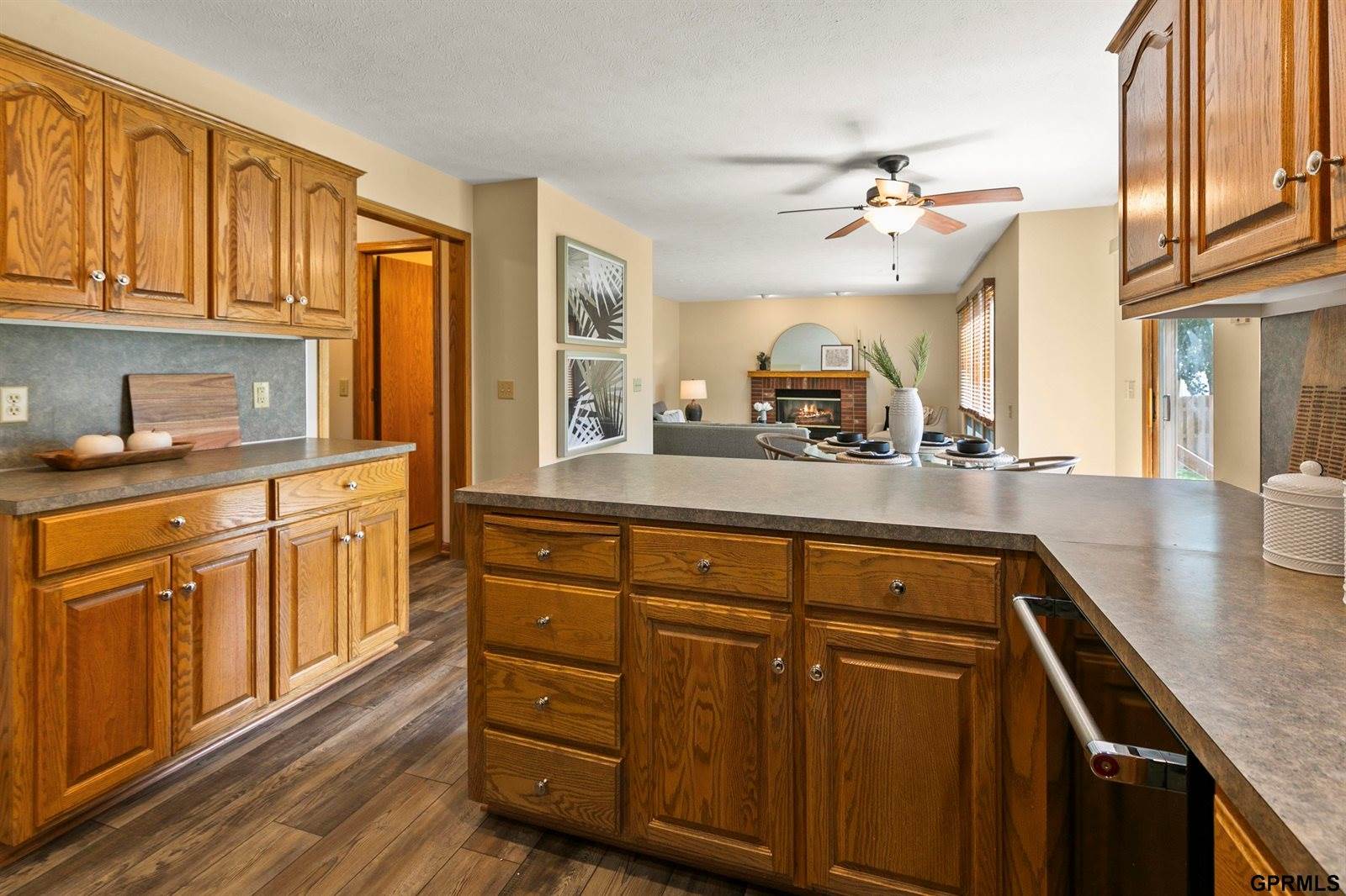 2107 John Street, Papillion, NE 68133