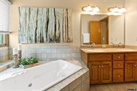 2107 John Street, Papillion, NE 68133