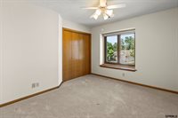 2107 John Street, Papillion, NE 68133