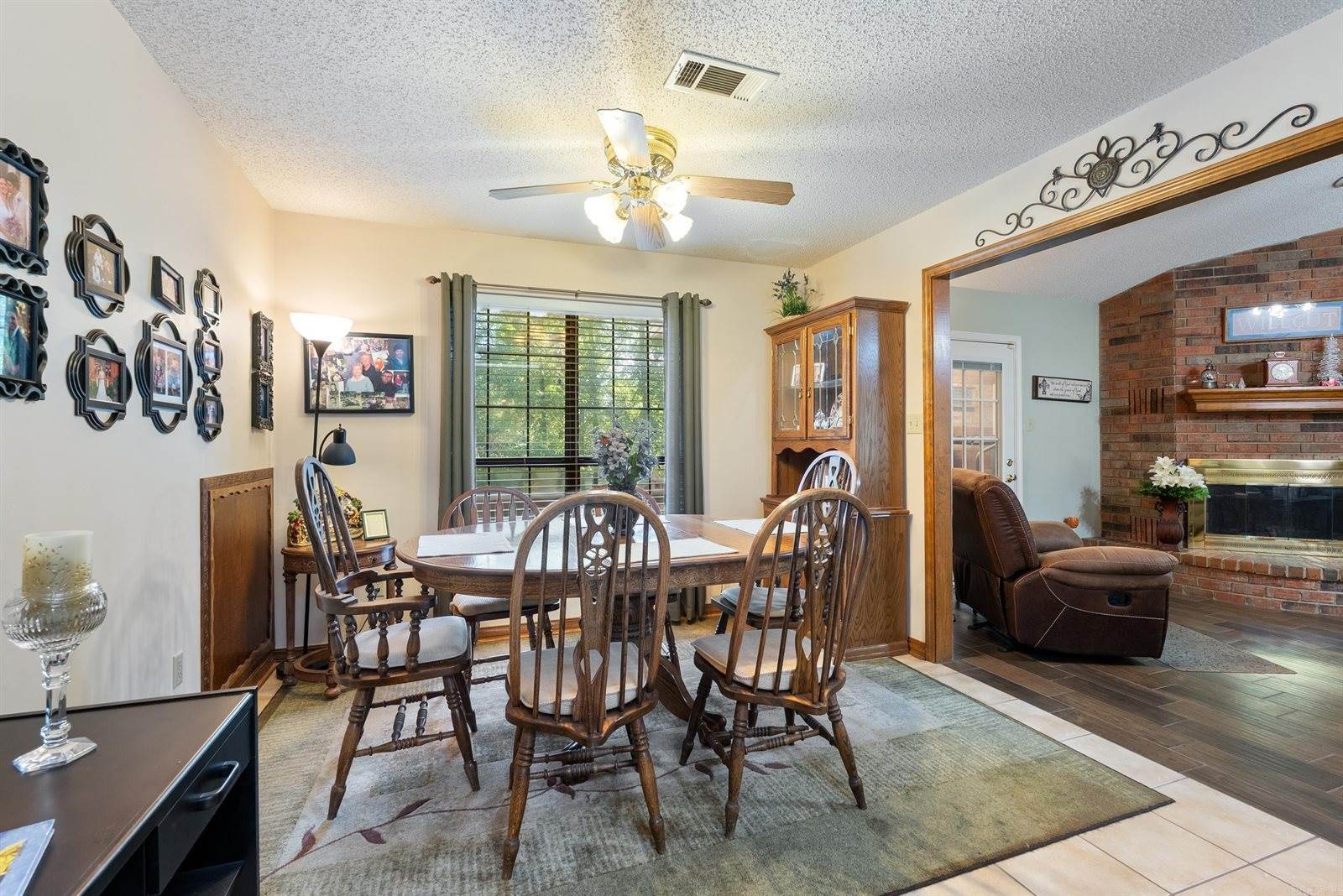 2 Linda Lane W, Vilonia, AR 72173