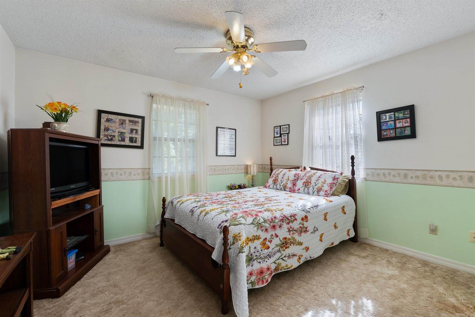 2 Linda Lane W, Vilonia, AR 72173