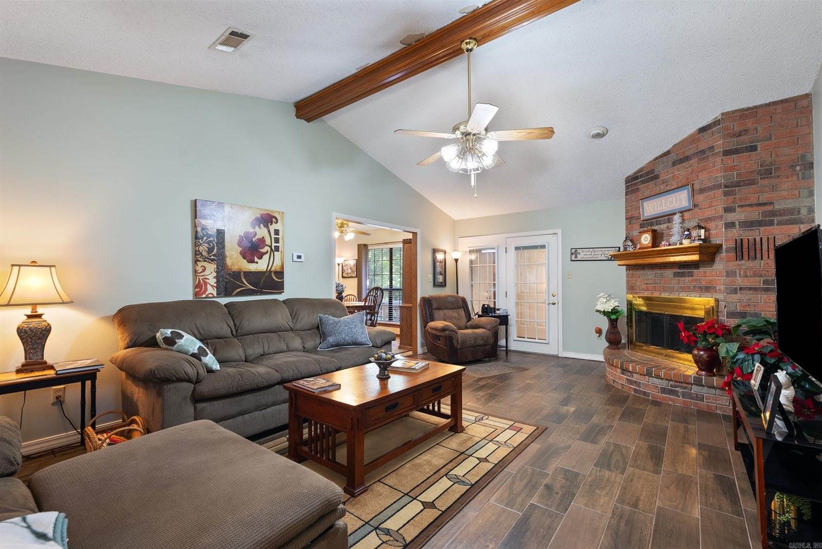 2 Linda Lane W, Vilonia, AR 72173