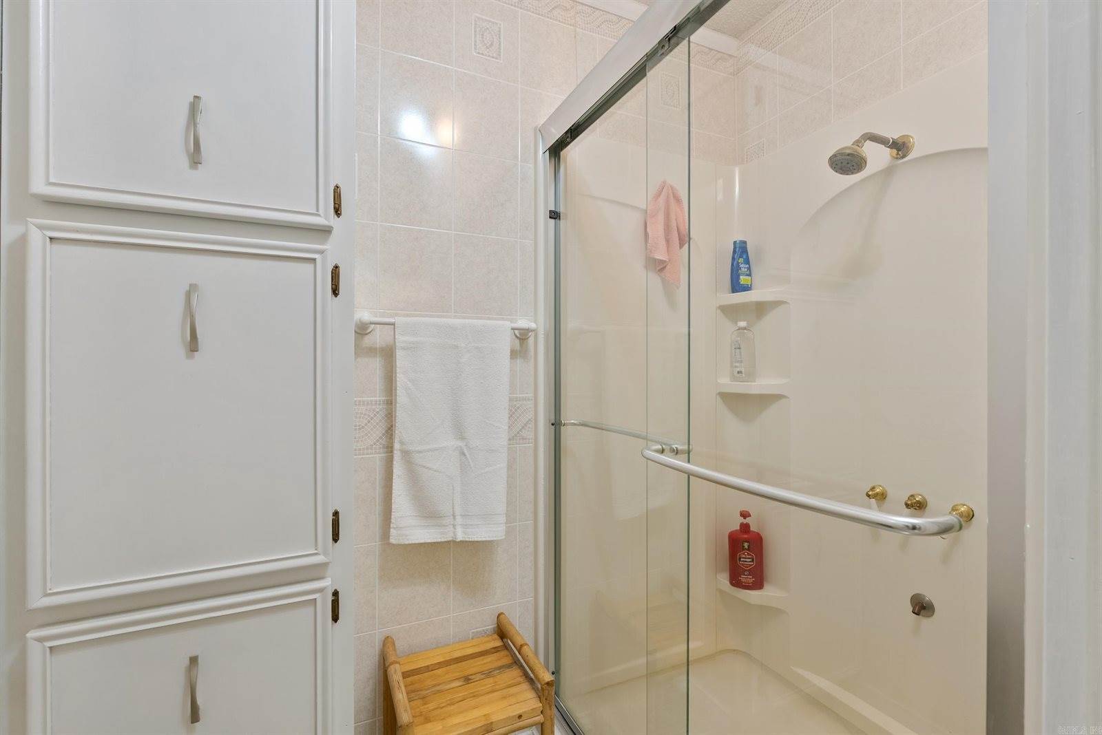 2 Linda Lane W, Vilonia, AR 72173