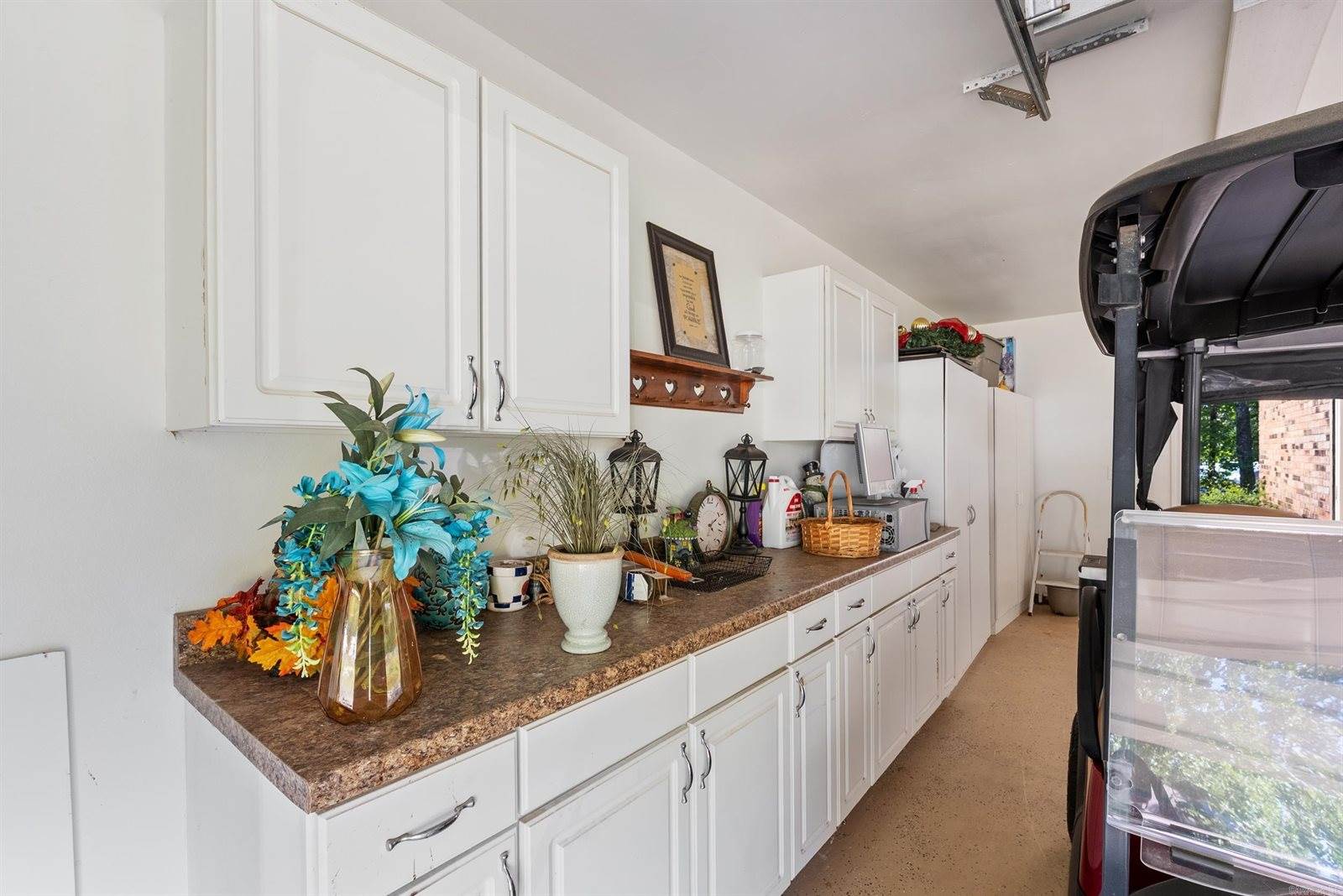 2 Linda Lane W, Vilonia, AR 72173