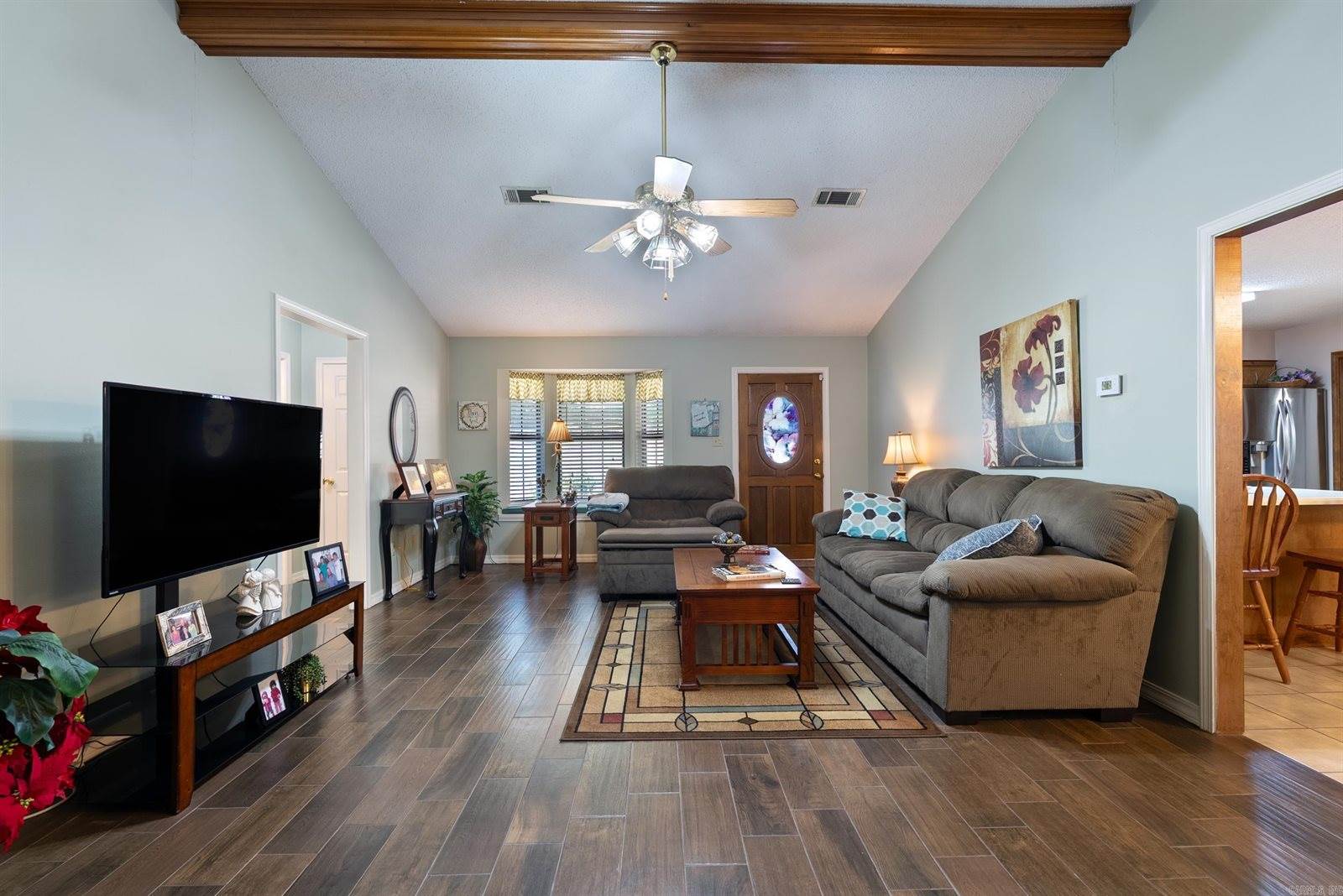 2 Linda Lane W, Vilonia, AR 72173