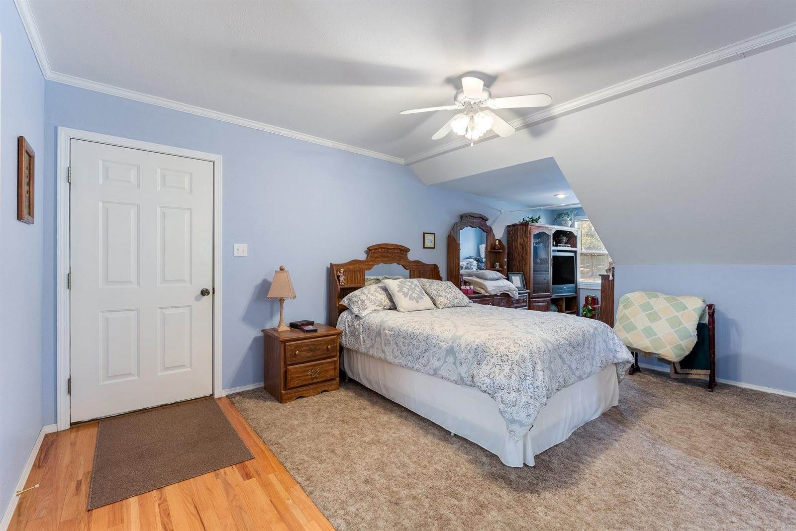 2 Linda Lane W, Vilonia, AR 72173