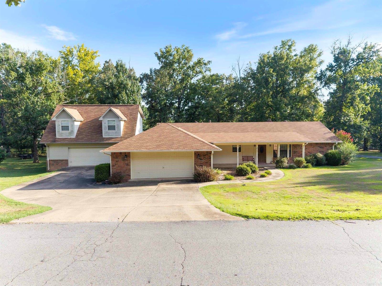 2 Linda Lane W, Vilonia, AR 72173
